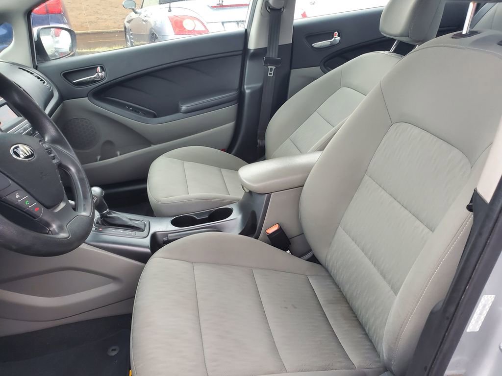 Used 2015 Kia Forte LX image 13