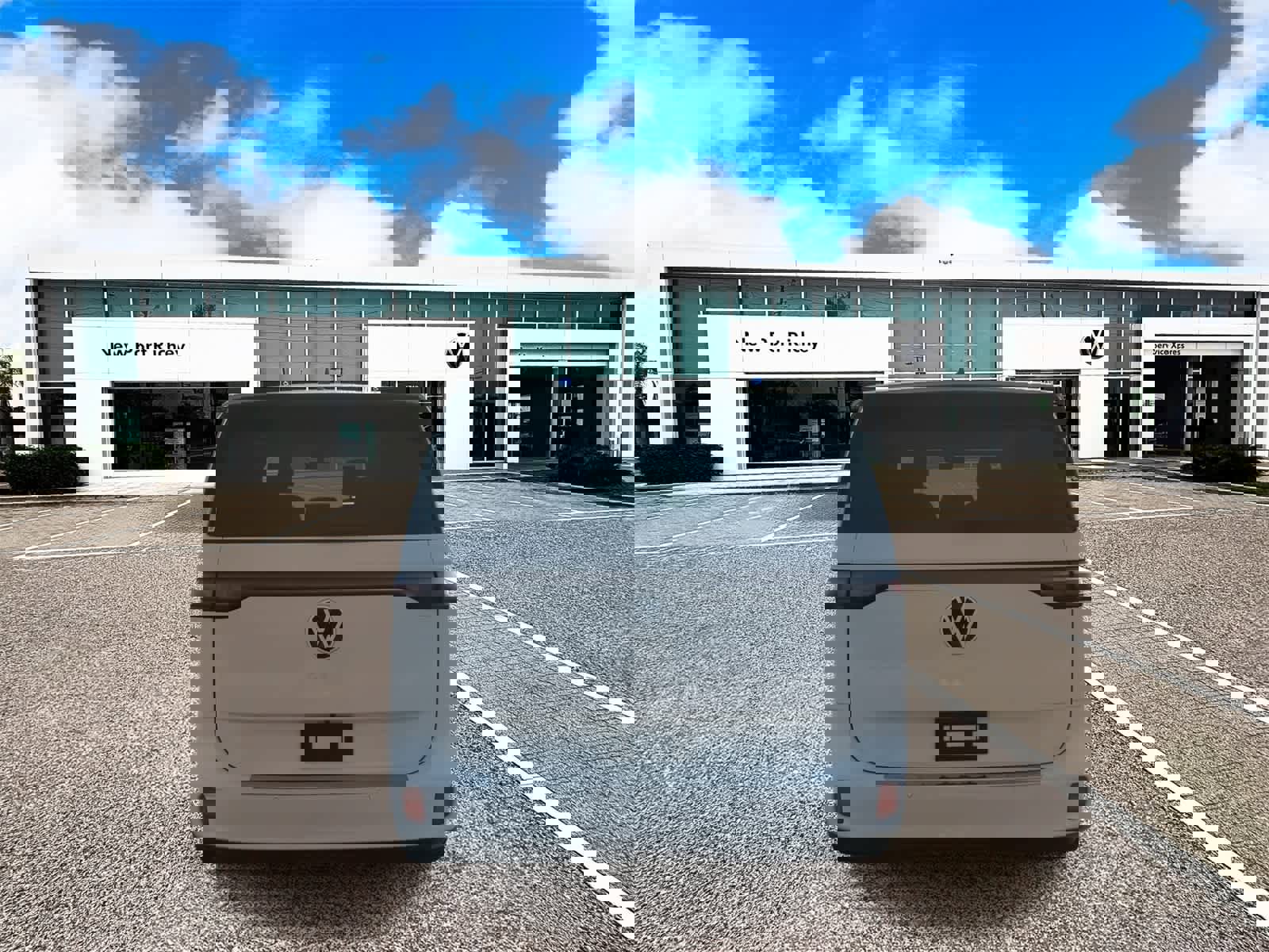 New 2025 Volkswagen ID. Buzz Pro S image 7