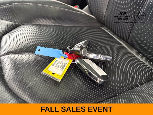 Used 2021 Chrysler Pacifica Limited w/ Uconnect Theater Family Group AWD/4WD image 54