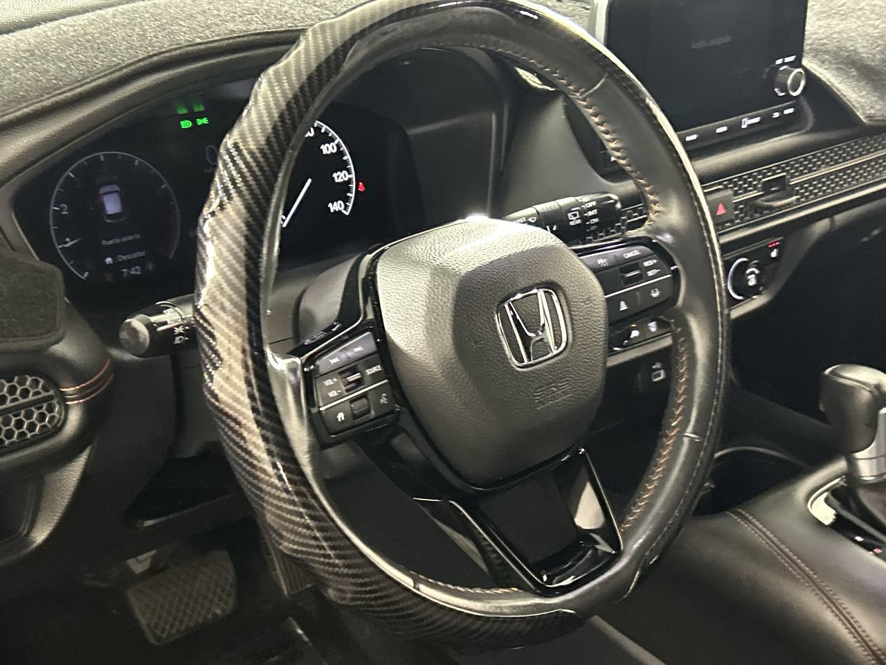Used 2025 Honda HR-V Sport image 14