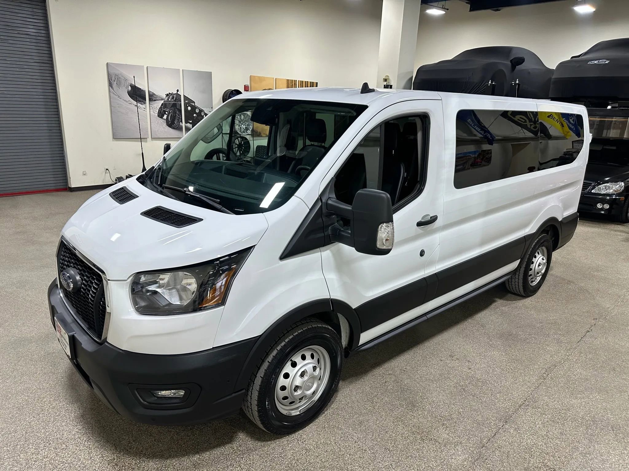 Used 2021 Ford Transit 150 XL image 3