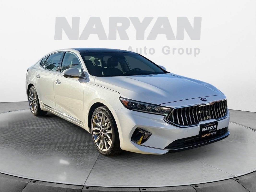 Used 2020 Kia Cadenza Limited image 2