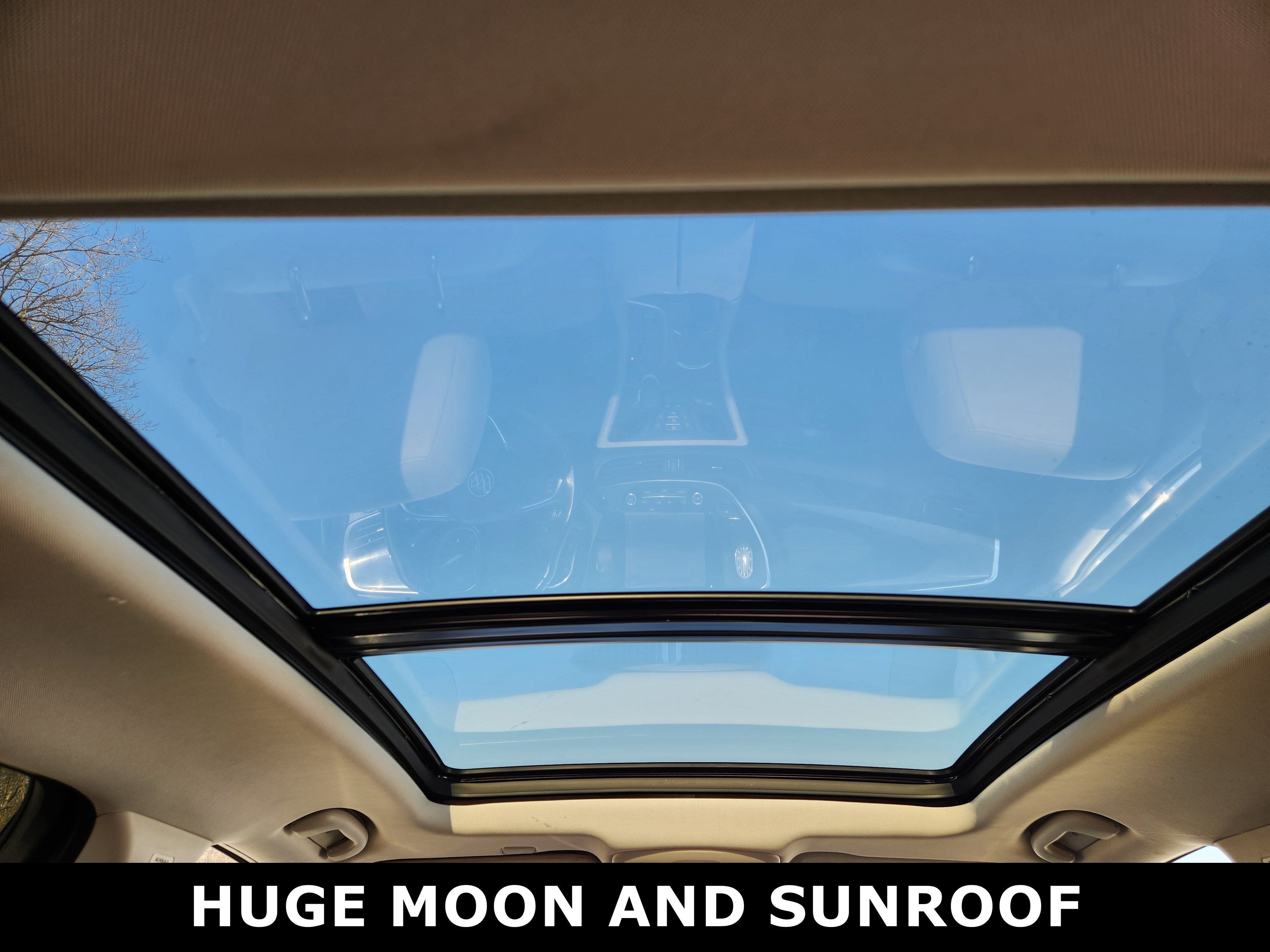 Used 2019 Buick Envision Essence image 3