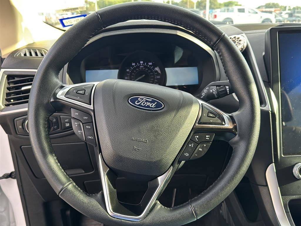 Used 2024 Ford Edge SEL w/ Convenience Package AWD/4WD image 7
