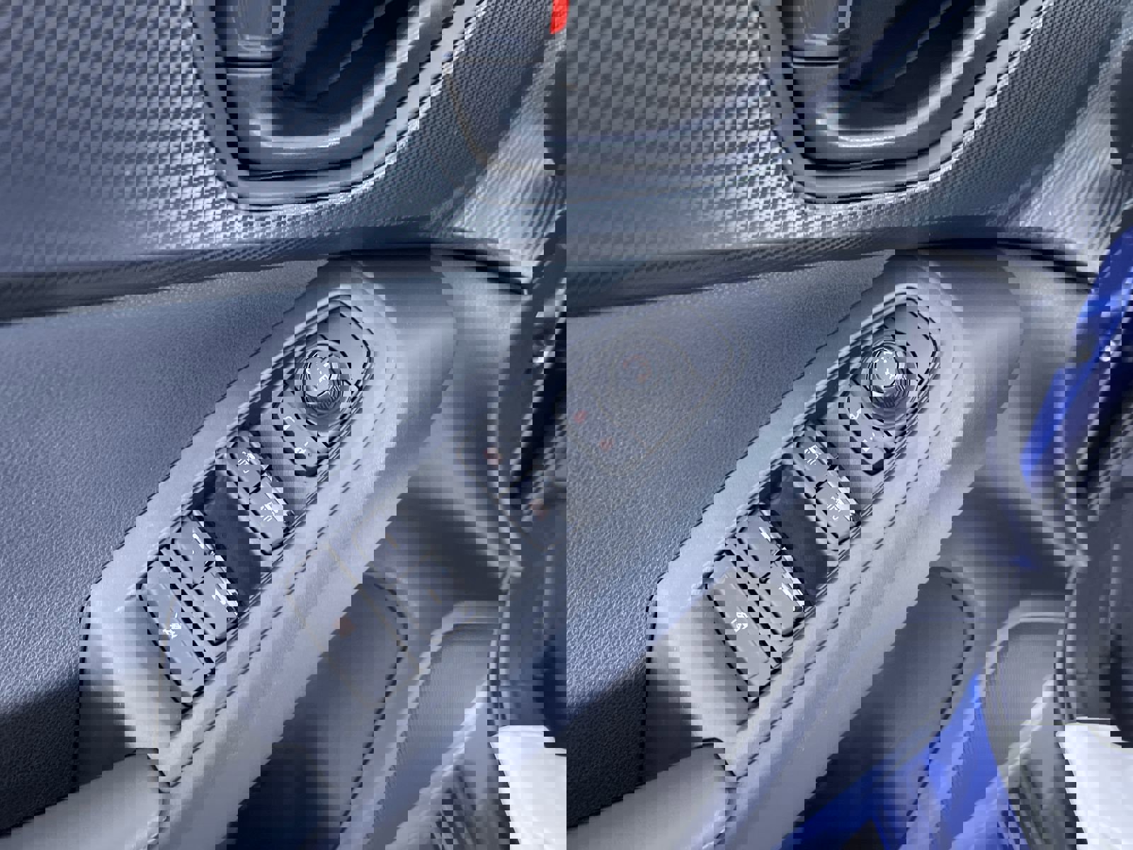 Used 2025 Subaru Crosstrek 2.5i Premium w/ Crosstrek Mirror Package image 14