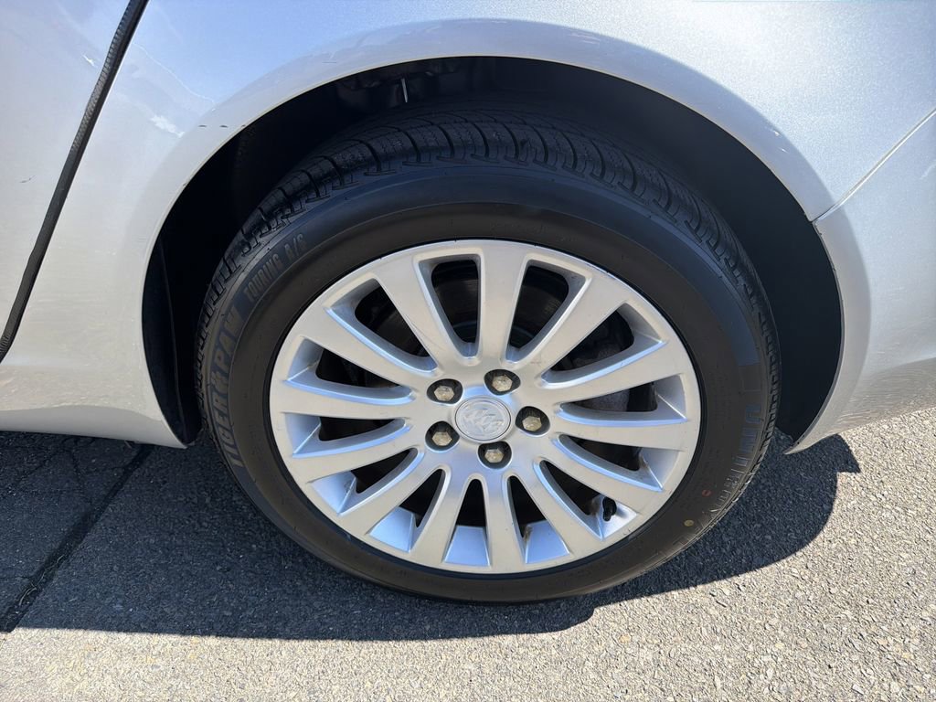 Used 2013 Buick Regal Premium FWD image 30