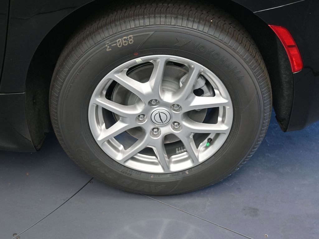 New 2026 Chrysler Voyager LX image 9