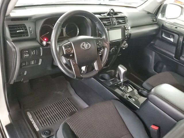 Used 2017 Toyota 4Runner TRD Off-Road AWD/4WD image 12