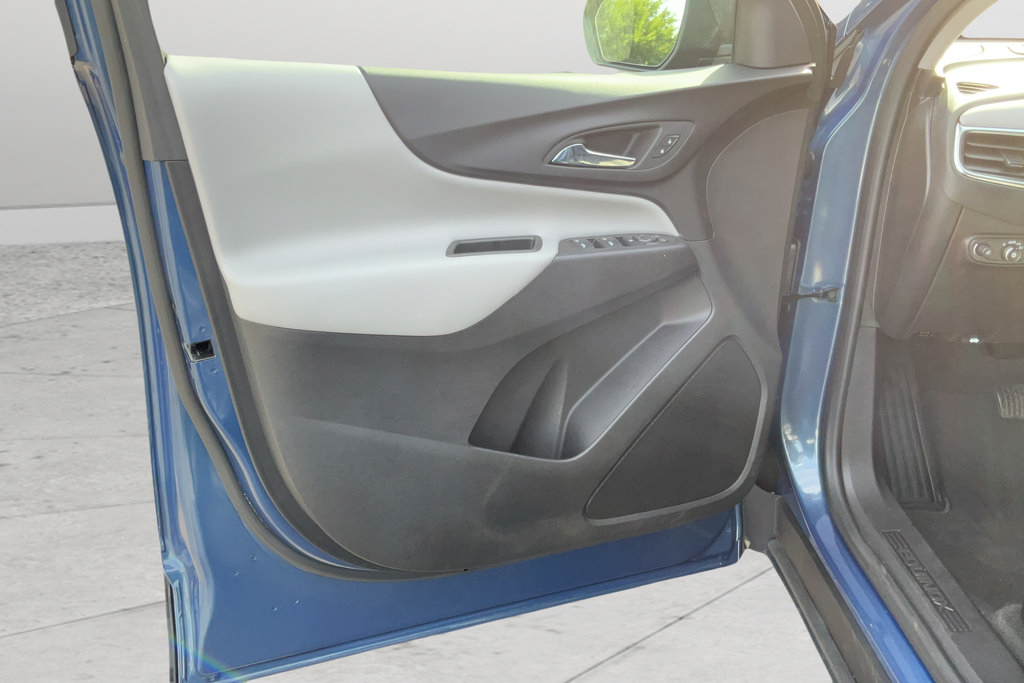 Certified 2024 Chevrolet Equinox LS w/ LS Convenience Package FWD image 11