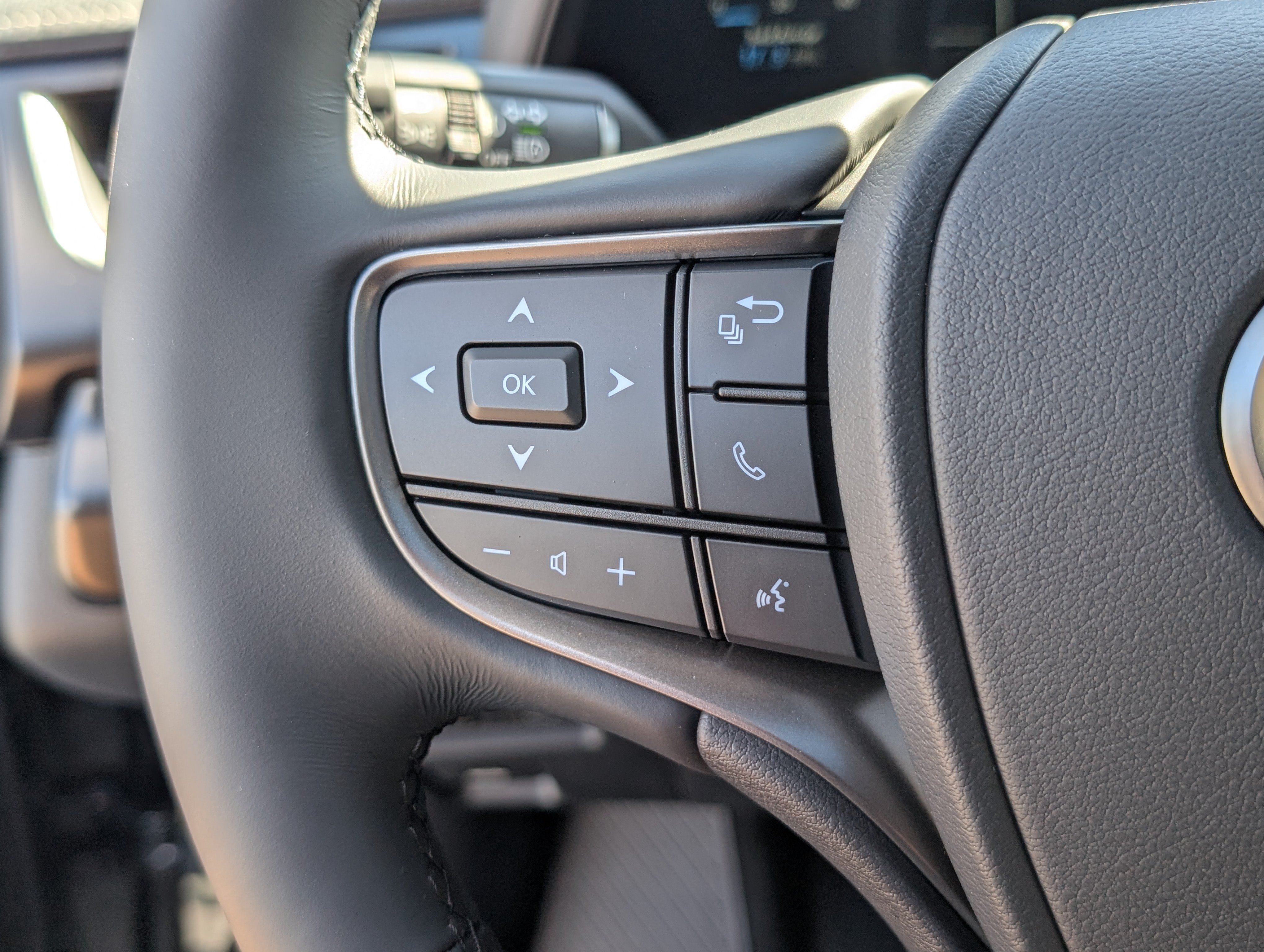 New 2026 Lexus UX 300h AWD w/ Accessory Package (2T) image 19