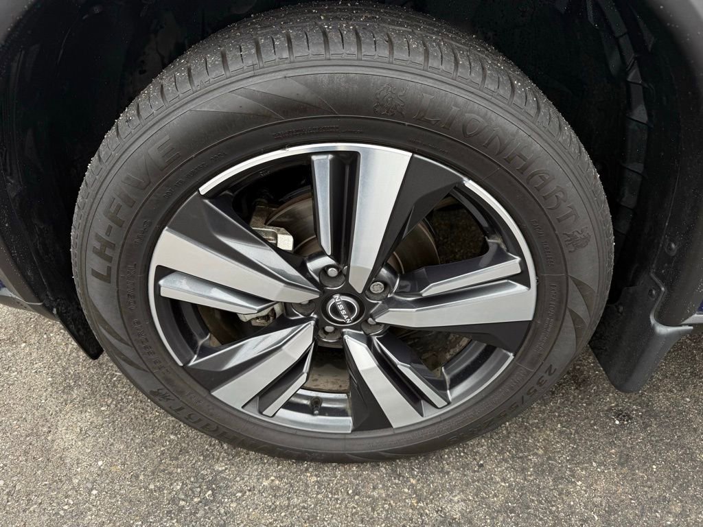 Certified 2023 Nissan Rogue SL w/ SL Premium Package image 9