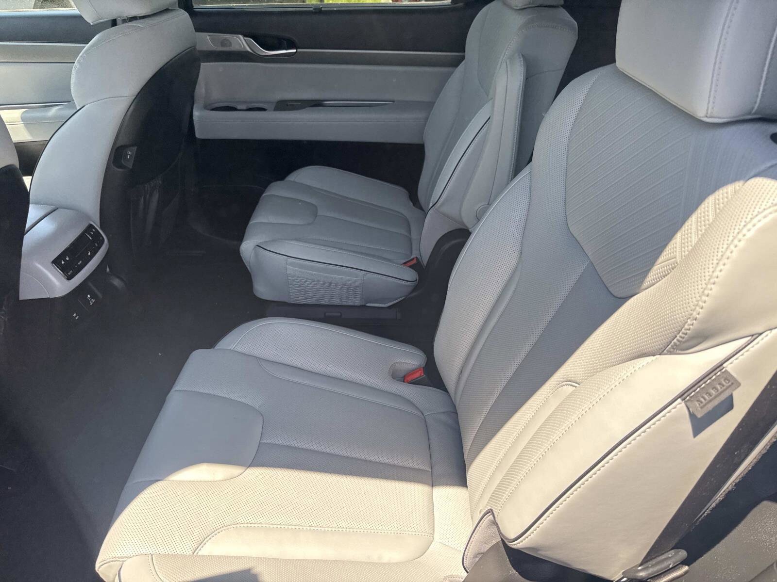 Used 2024 Hyundai Palisade SEL w/ Premium Package AWD/4WD image 15