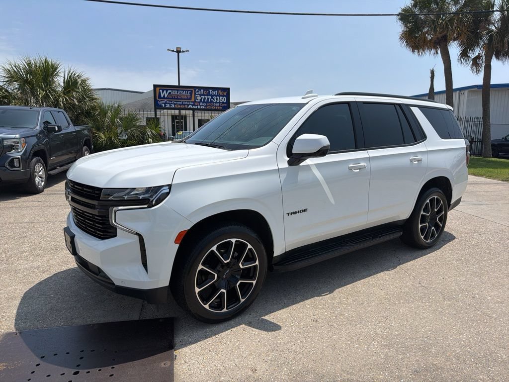 Used 2023 Chevrolet Tahoe RST w/ Luxury Package RWD image 2