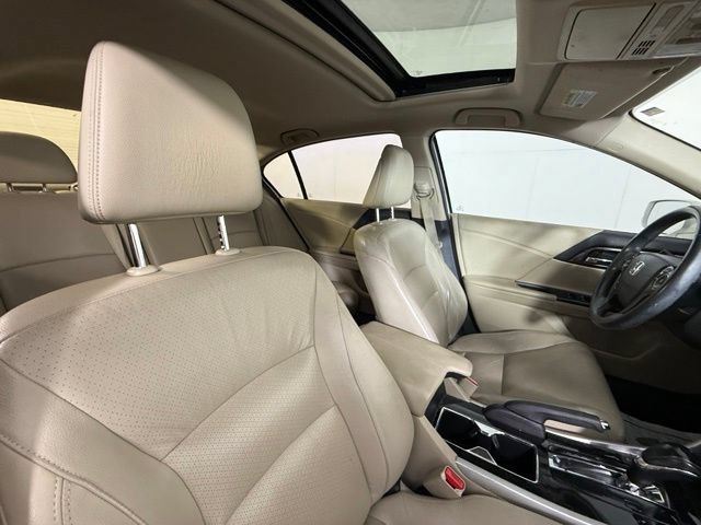 Used 2016 Honda Accord EX-L image 25