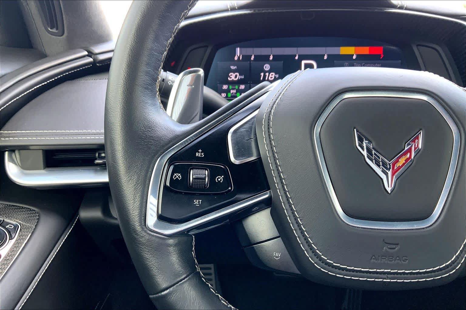 Used 2021 Chevrolet Corvette Stingray Premium Cpe w/ Z51 Performance Package RWD image 18