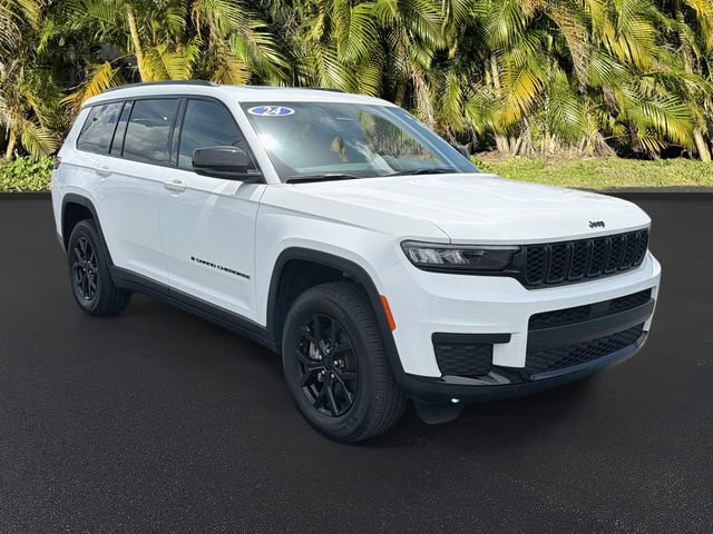 Used 2024 Jeep Grand Cherokee L Altitude RWD image 2