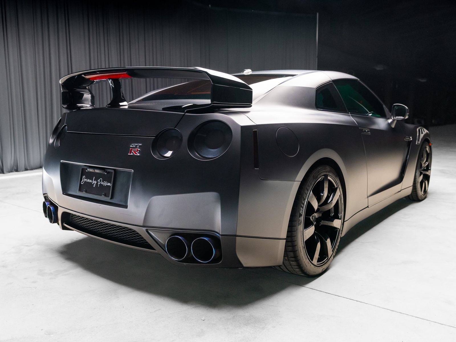 Used 2009 Nissan GT-R Premium AWD/4WD image 31