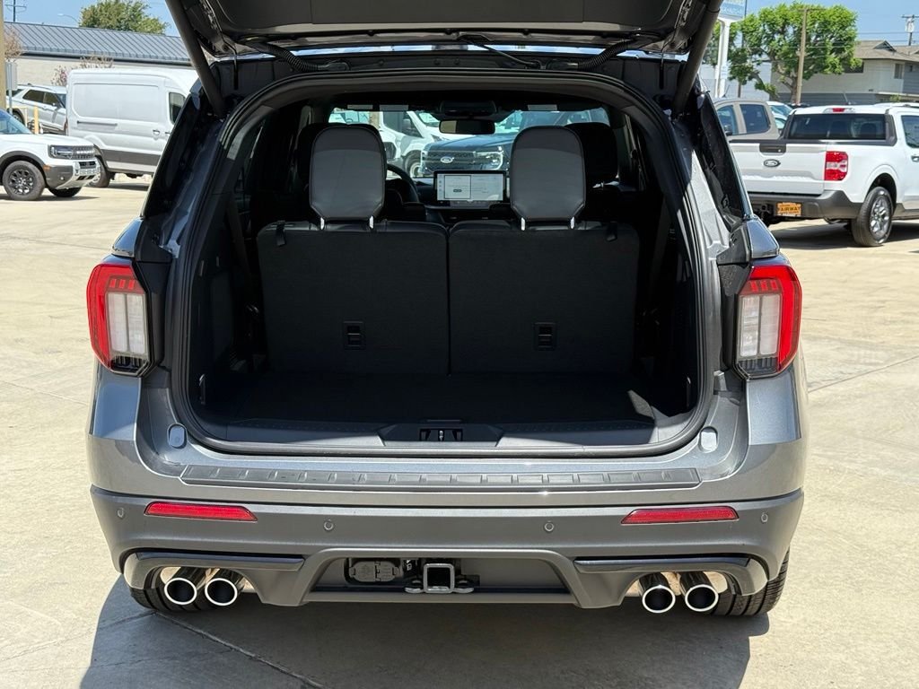 New 2026 Ford Explorer ST w/ Sun And Sound Package AWD/4WD image 15