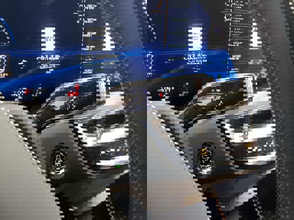 Certified 2025 Cadillac Lyriq Sport w/ Nappa Leather Package image 26