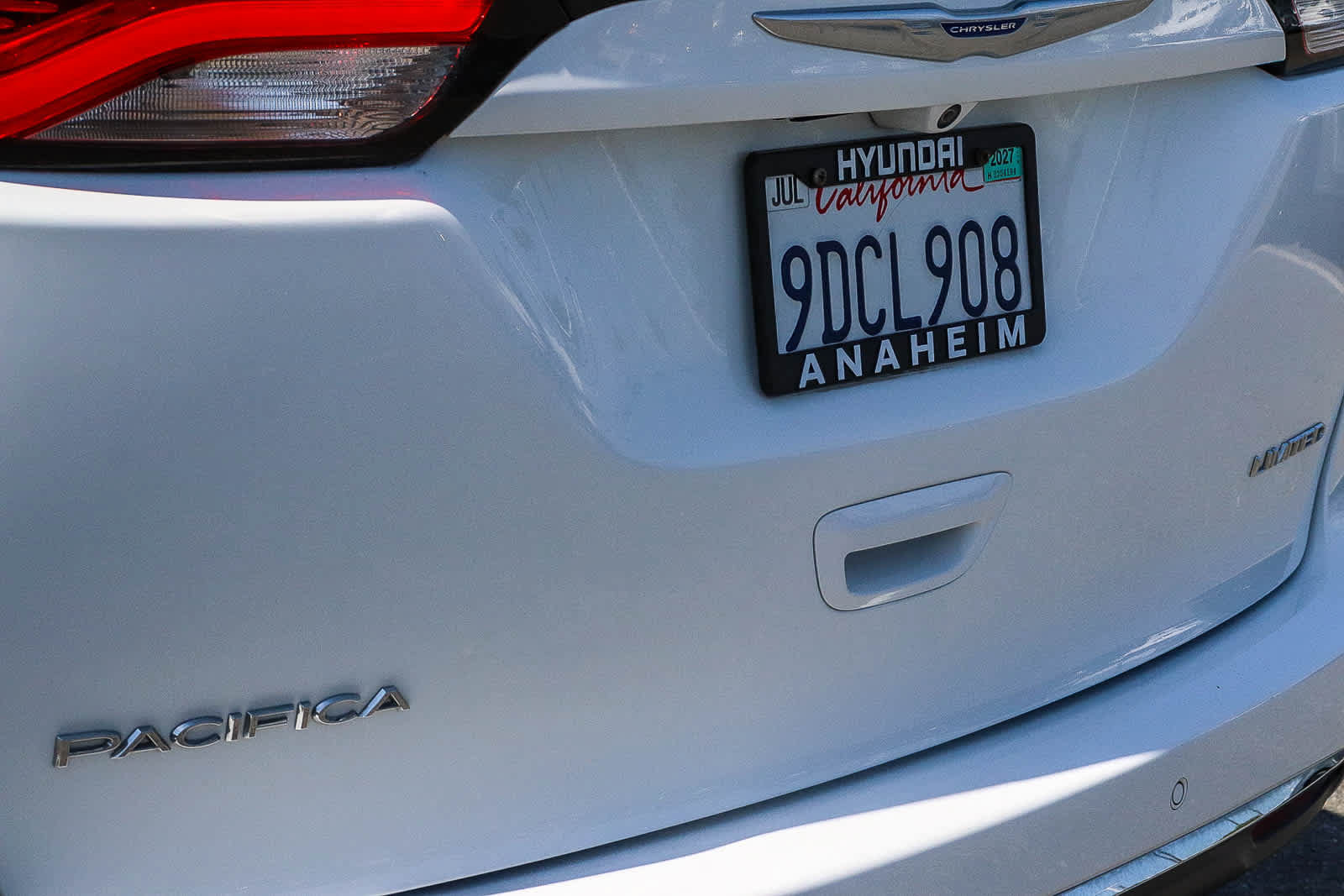 Used 2019 Chrysler Pacifica Limited FWD image 12