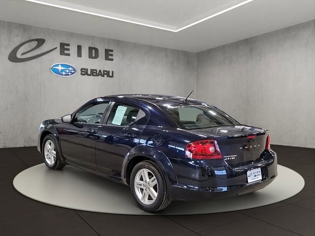 Used 2011 Dodge Avenger Mainstreet image 3