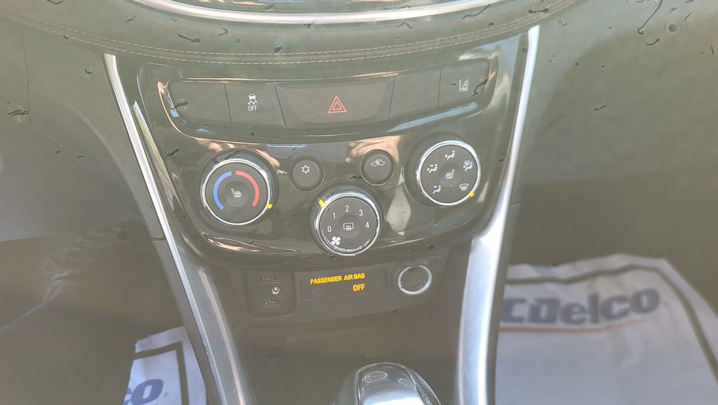 Used 2018 Chevrolet Trax Premier w/ LPO, Cargo Package image 22