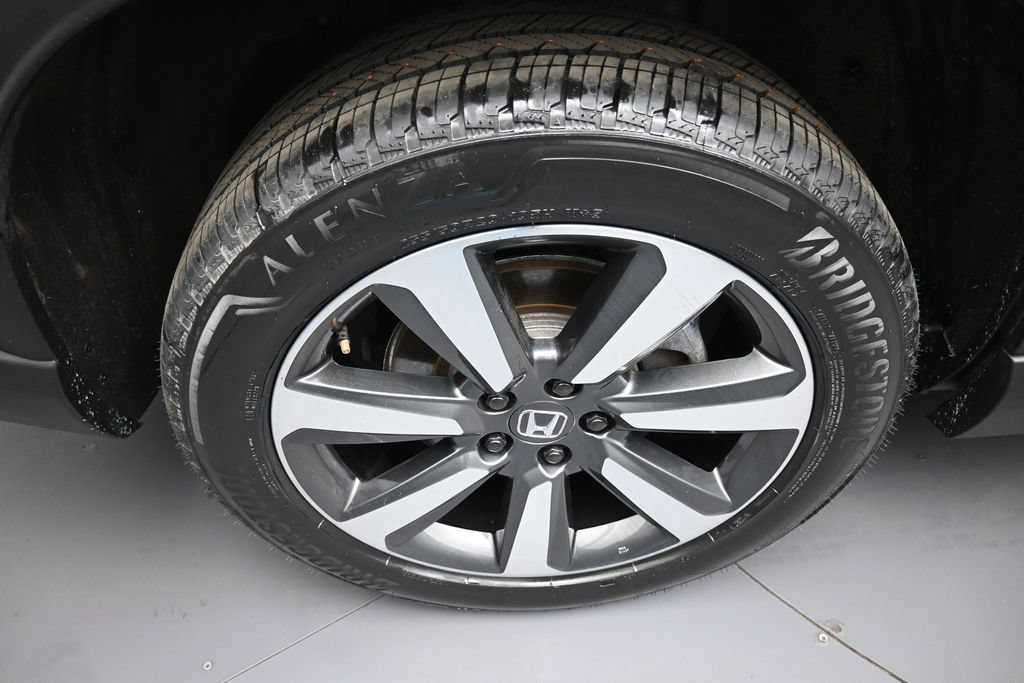 Certified 2024 Honda Pilot Touring image 12