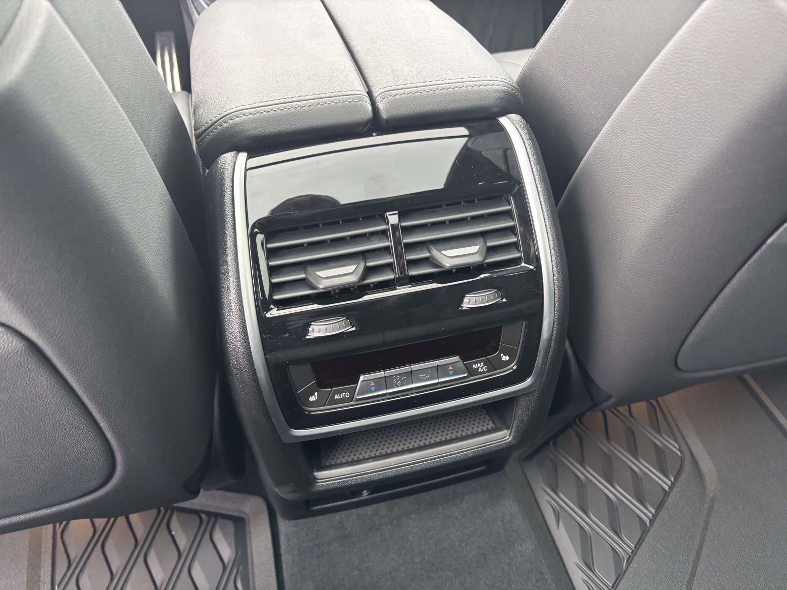 New 2026 BMW X5 xDrive50e AWD/4WD image 32