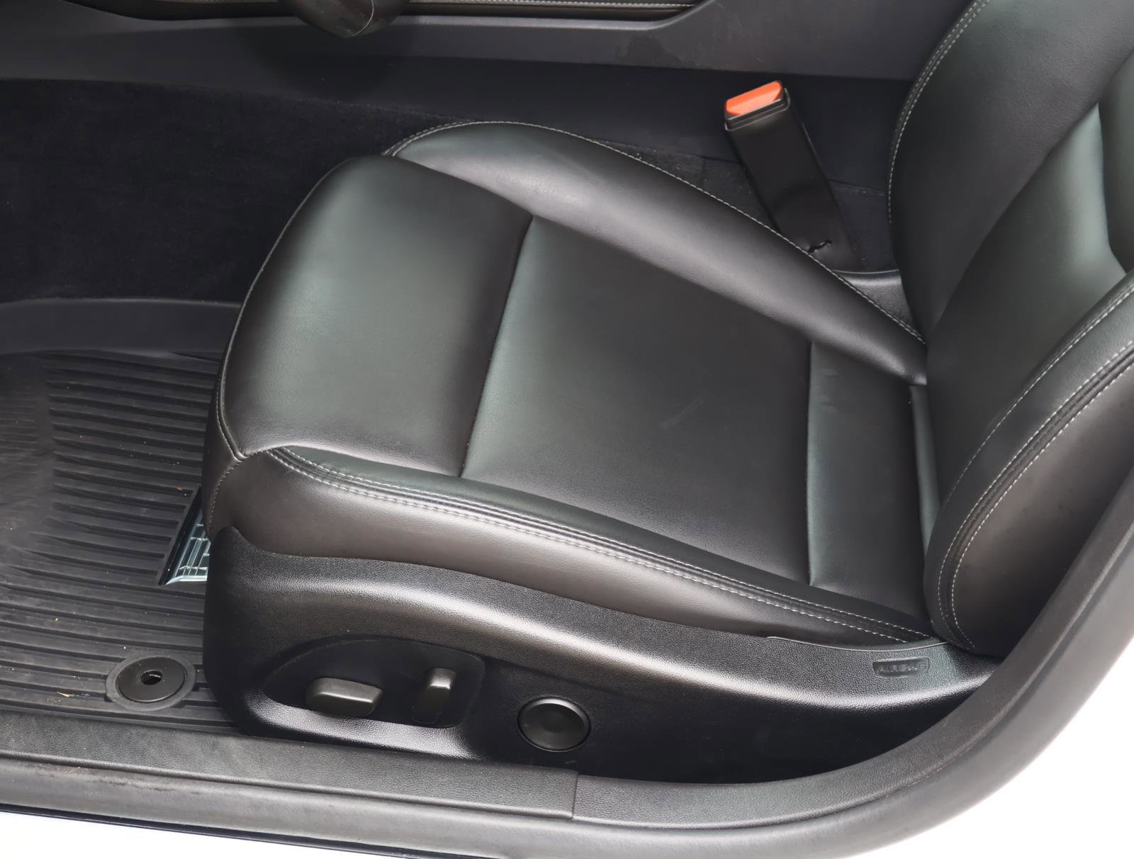 Used 2023 Cadillac CT5 Luxury w/ Sun And Sound Package RWD image 19