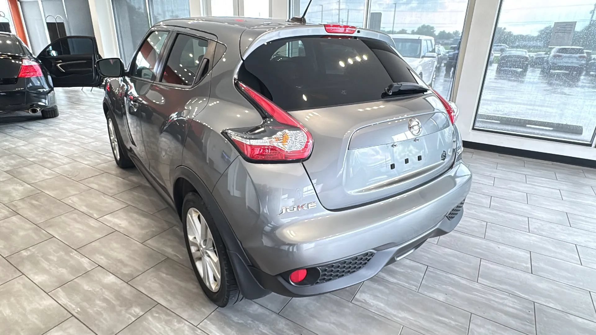 Used 2016 Nissan Juke SL AWD/4WD image 11