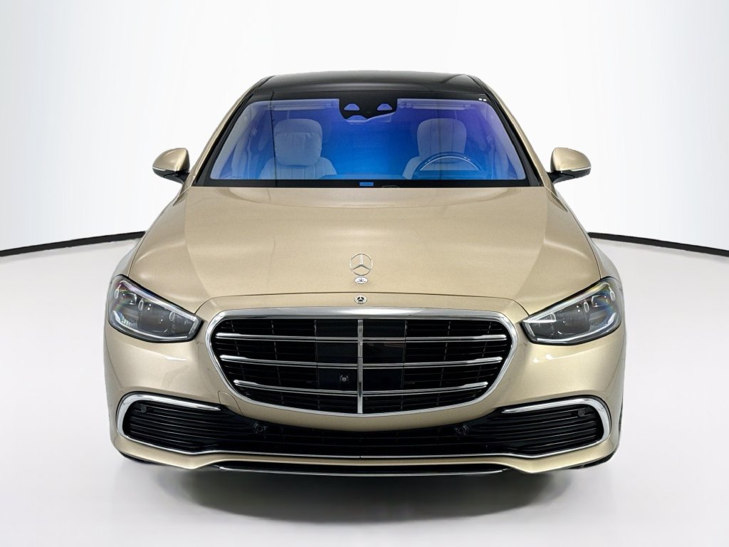 Used 2023 Mercedes-Benz S 500 4MATIC image 2