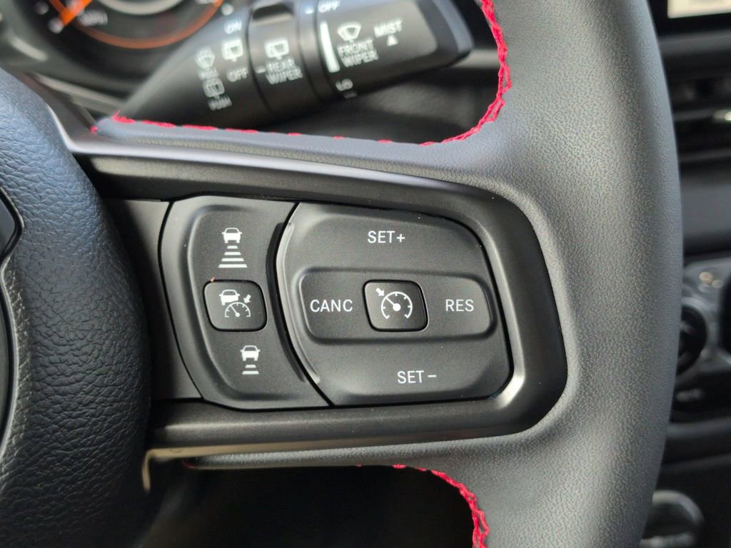 Certified 2024 Jeep Wrangler Unlimited Rubicon w/ Technology Group image 18