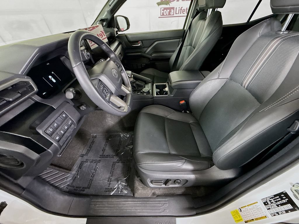 Certified 2025 Toyota 4Runner Limited AWD/4WD image 27