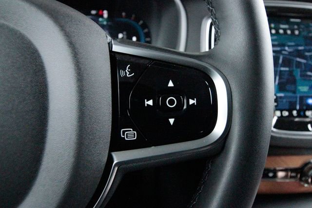 Certified 2025 Volvo XC90 B6 Plus w/ Protection Package Premier image 12