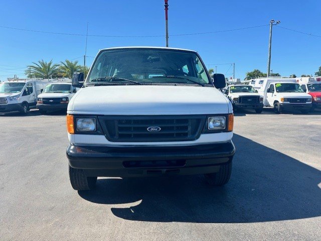 Used 2006 Ford E-350 and Econoline 350 XL image 3