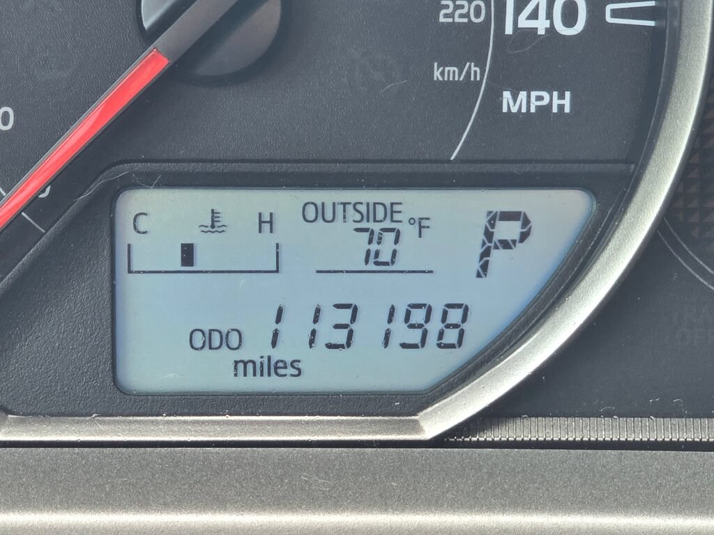 Used 2015 Toyota RAV4 LE AWD/4WD image 31