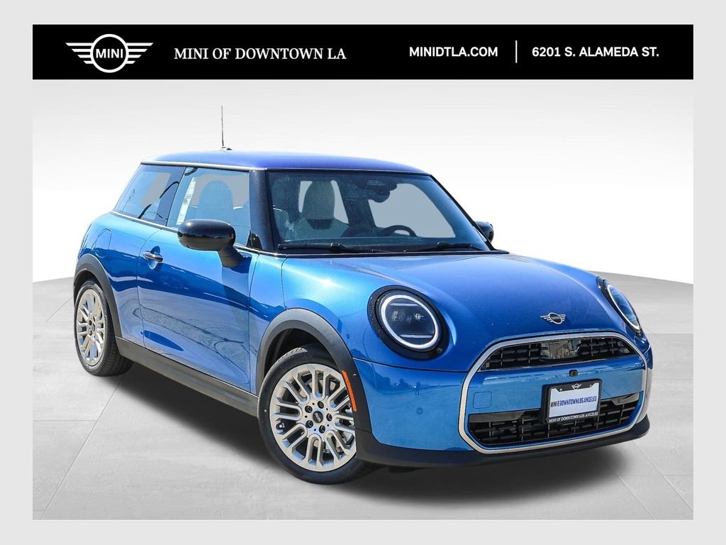 Used 2025 MINI Cooper 2-Door Hardtop image 1