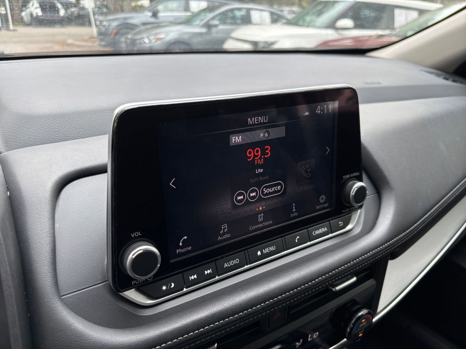 Used 2025 Nissan Rogue SV AWD/4WD image 20