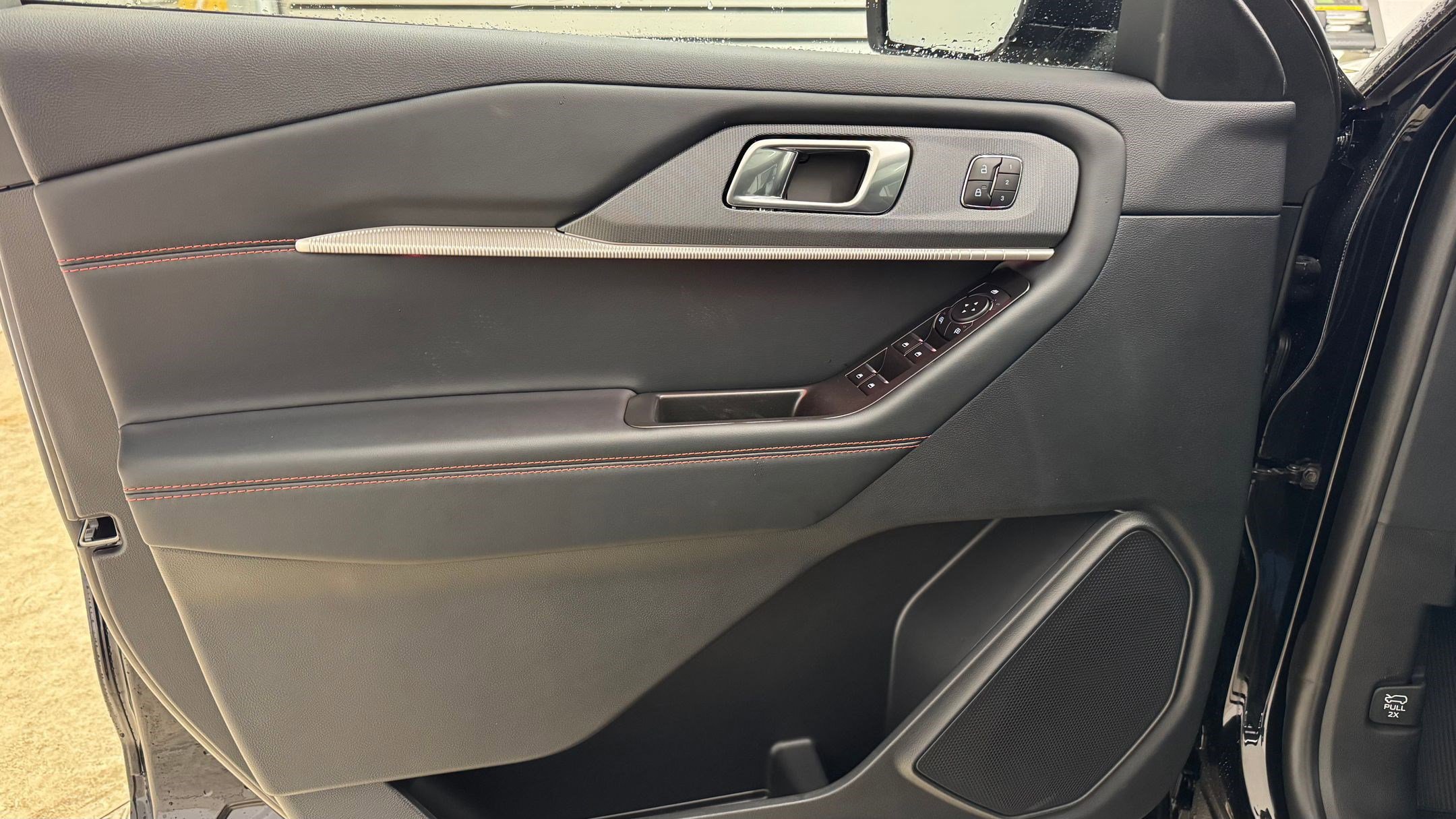 New 2026 Ford Explorer ST-Line w/ ST-Line Street Pack image 38