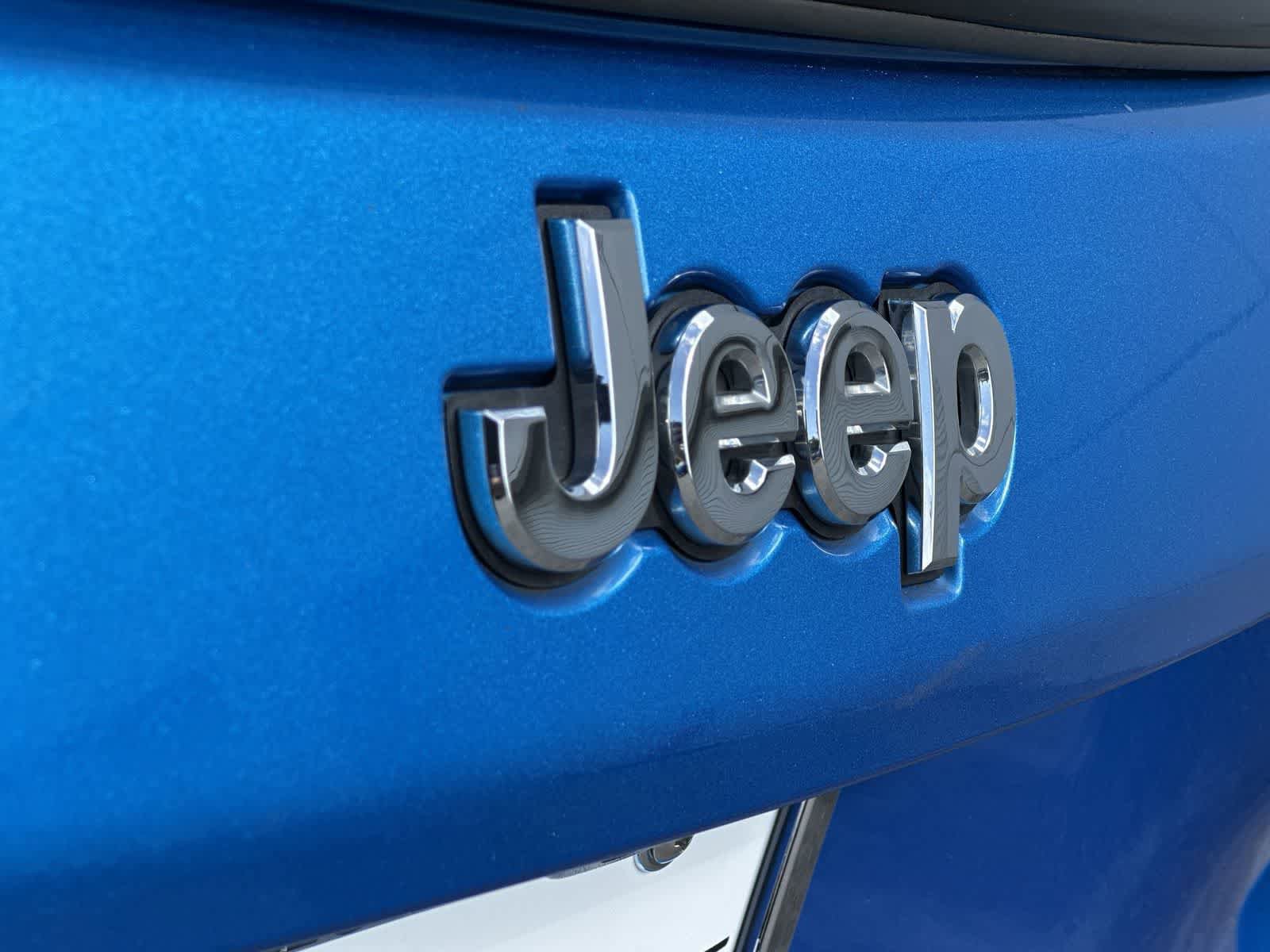 Used 2019 Jeep Compass Sport w/ Tech Group FWD image 10