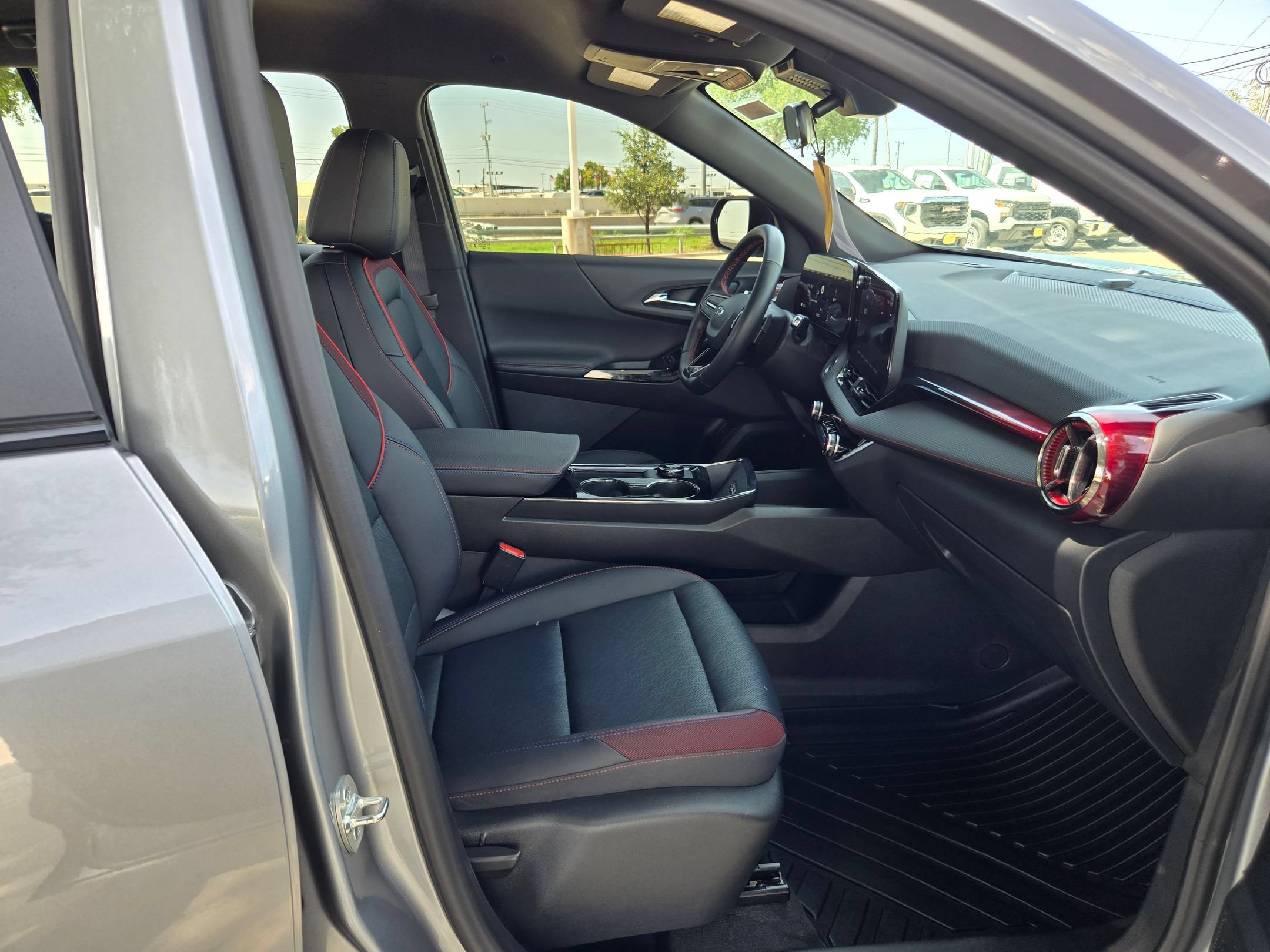 Certified 2026 Chevrolet Equinox RS FWD image 22