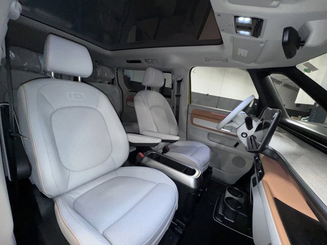 New 2025 Volkswagen ID. Buzz 1st Edition image 22