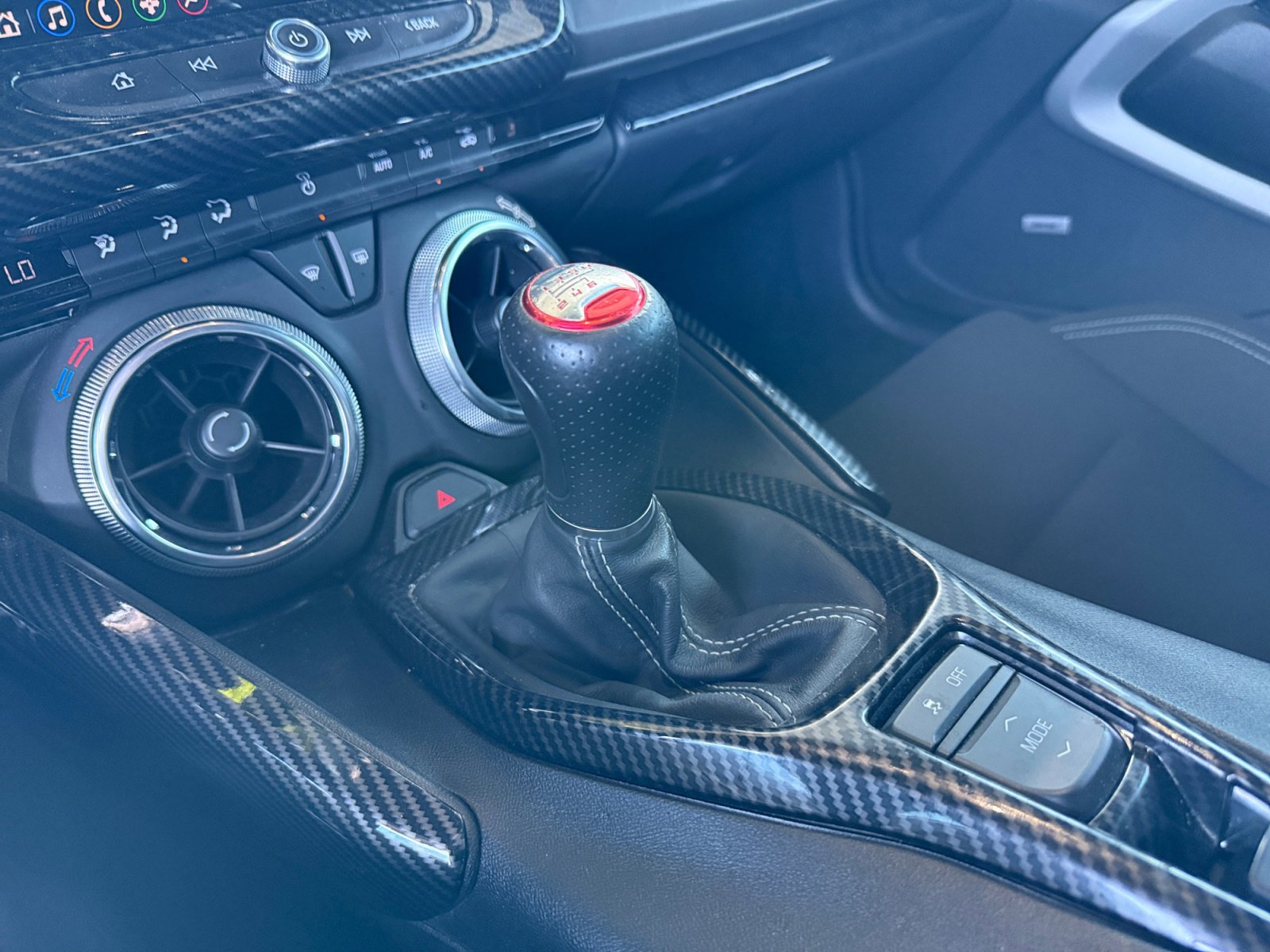 Used 2022 Chevrolet Camaro LT w/ RS Package image 14