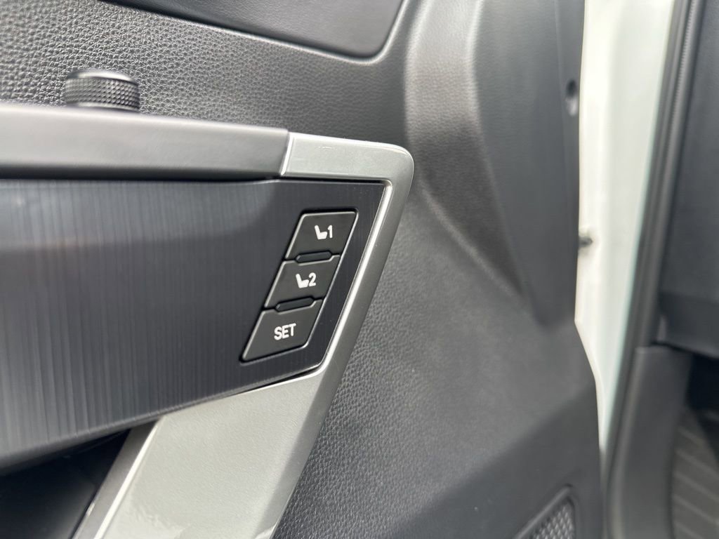 Used 2025 Toyota Tundra Platinum image 30