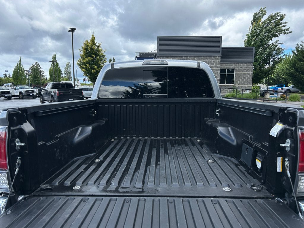Used 2021 Toyota Tacoma TRD Off-Road AWD/4WD image 22