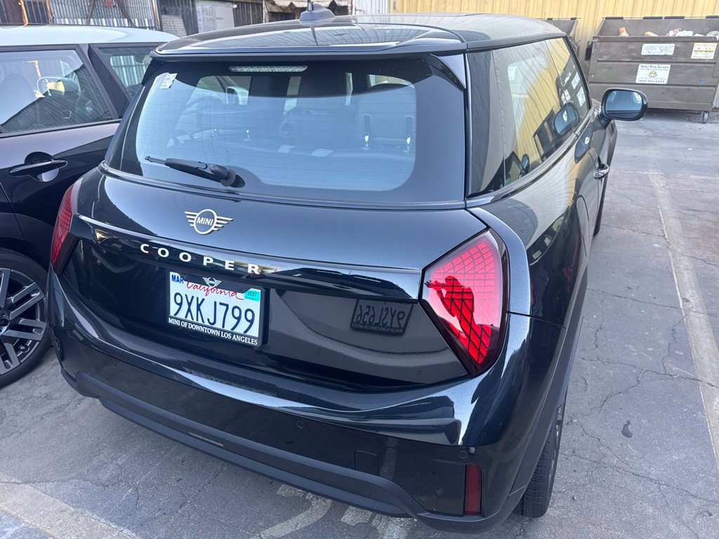 Used 2026 MINI Cooper 2-Door Hardtop FWD image 4