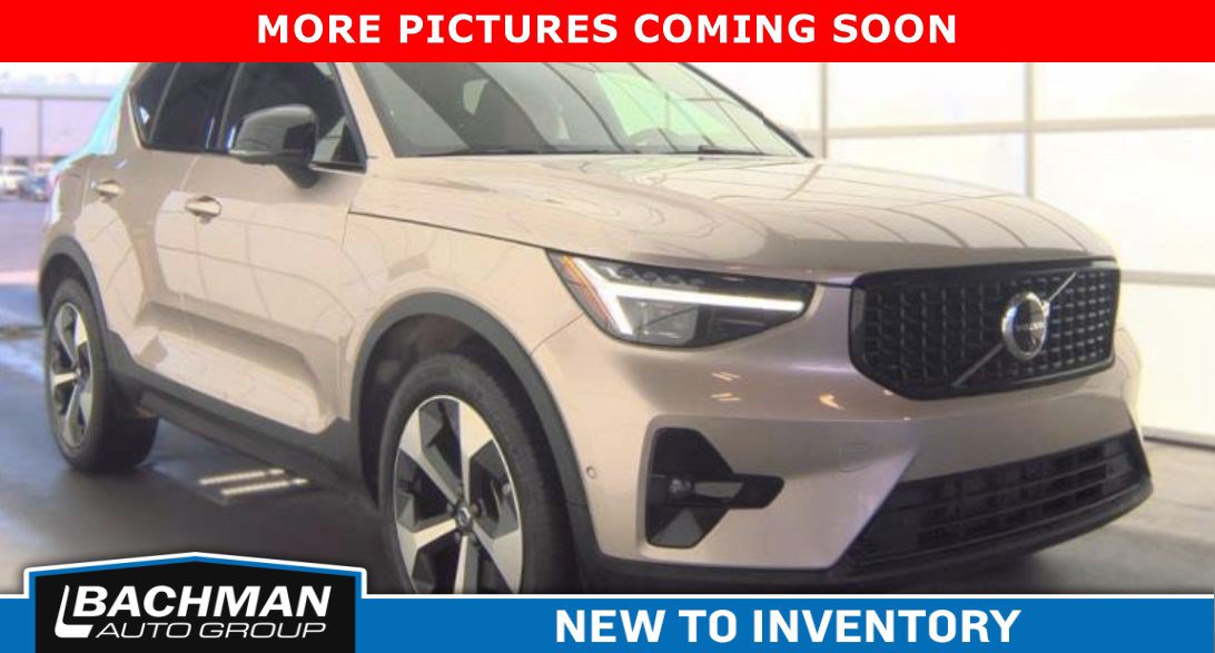 Used 2024 Volvo XC40 B5 Plus