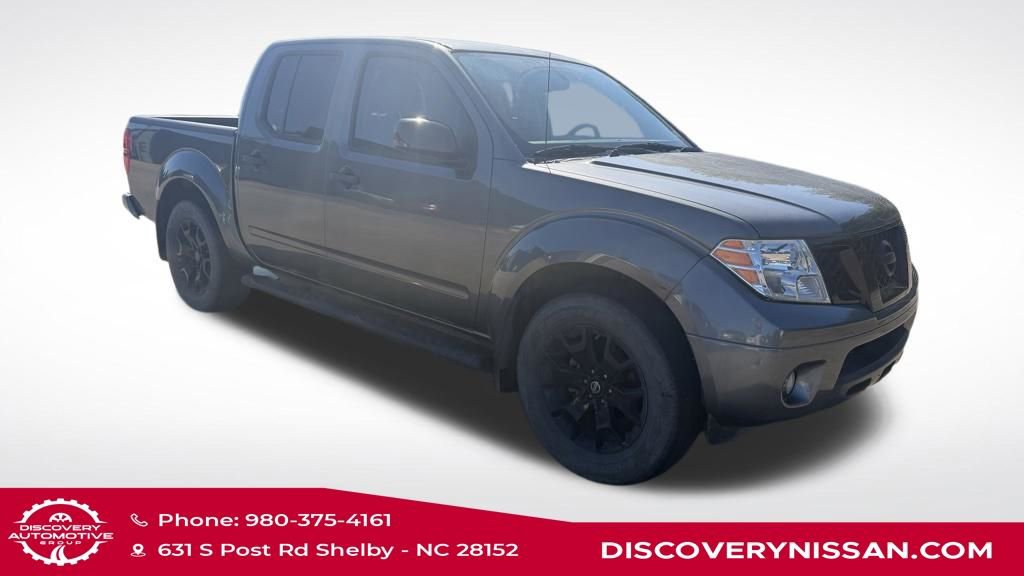 Certified 2021 Nissan Frontier SV w/ Midnight Edition Floor Mats RWD image 2