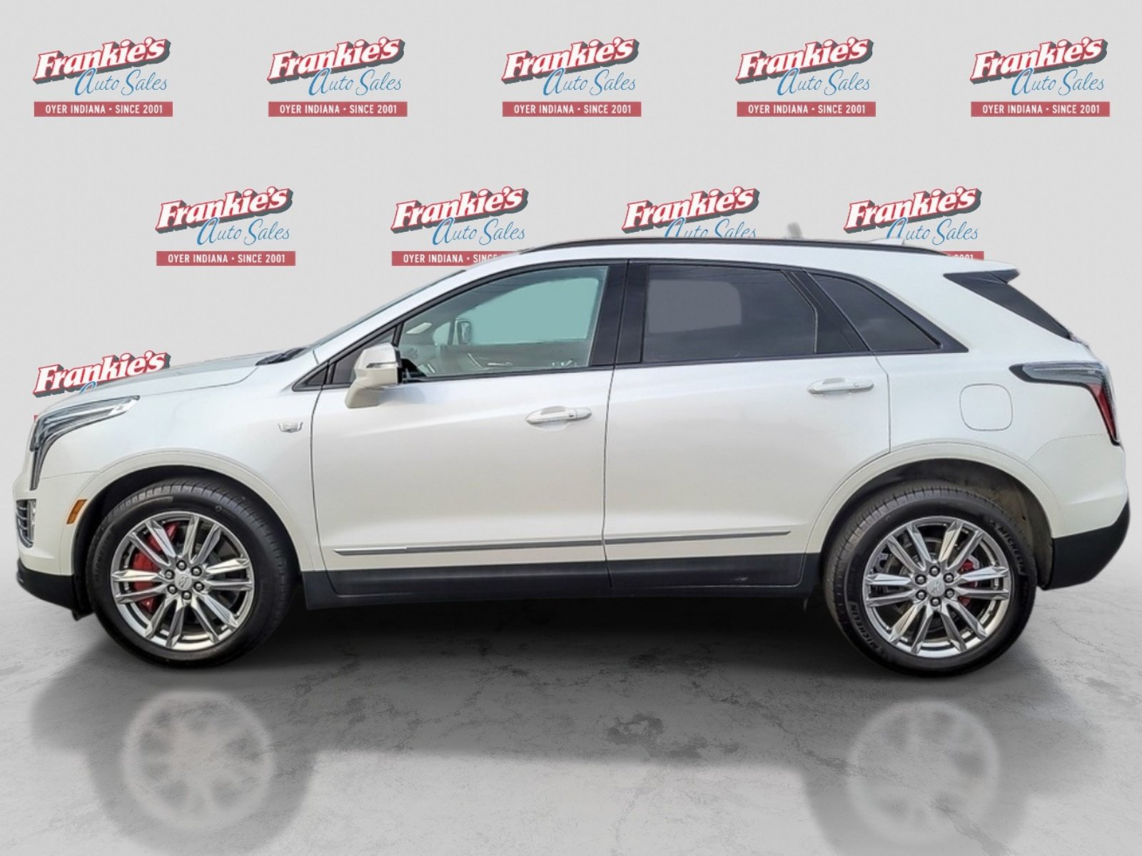 Used 2023 Cadillac XT5 Sportv AWD/4WD image 2