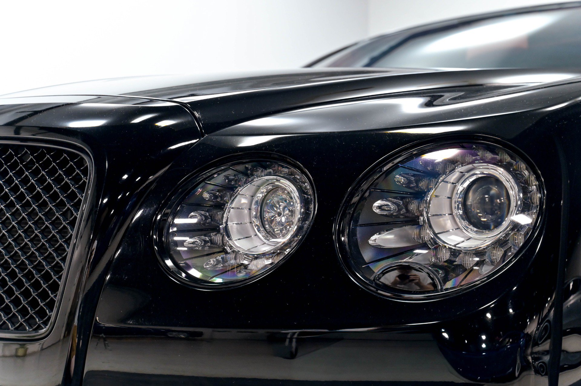 Used 2017 Bentley Flying Spur S W12 AWD/4WD image 53